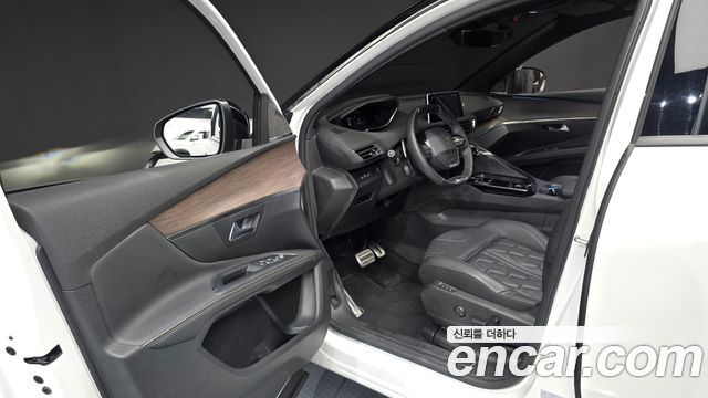 Peugeot 5008 (II) 1.2 Pure Tech GT 2024 — фото 10