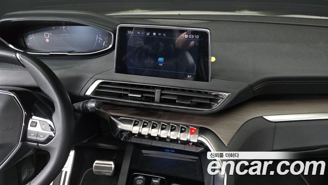 Peugeot 5008 (II) 1.2 Pure Tech GT 2024 — фото 17