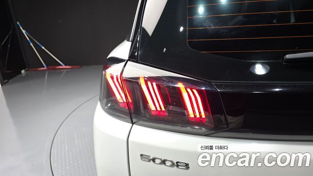Peugeot 5008 (II) 1.2 Pure Tech GT 2024 — фото 29