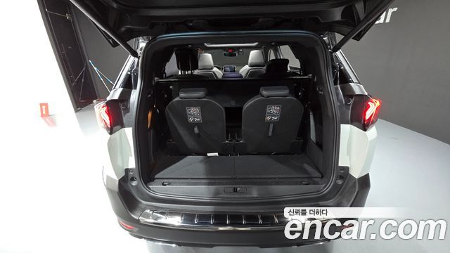 Peugeot 5008 (II) 1.2 Pure Tech GT 2024 — фото 33