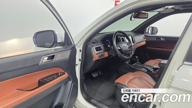 KG Mobility (SsangYong) Rexton Sports Diesel 2.2 4WD Noblesse 2018 — фото 10