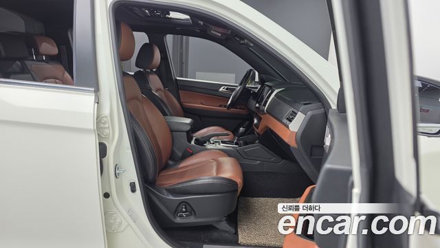 KG Mobility (SsangYong) Rexton Sports Diesel 2.2 4WD Noblesse 2018 — фото 11