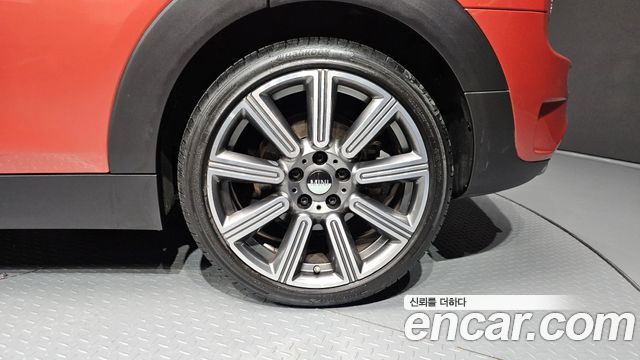 MINI Cooper S Clubman Multitione Edition 2nd 2023 — фото 21