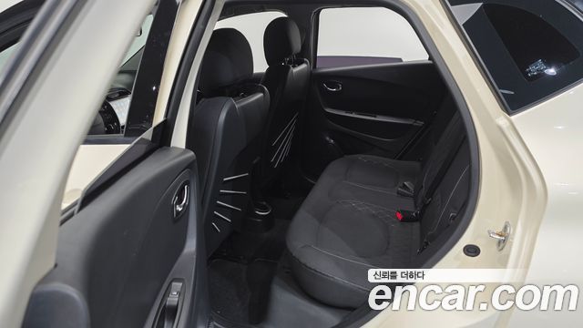 Renault Korea QM3 RE 2015 — фото 16