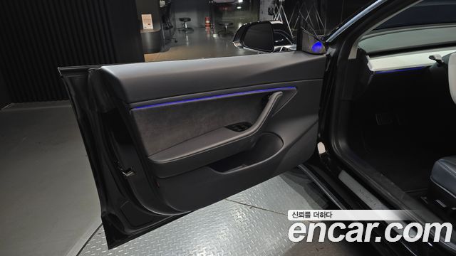 Tesla Model 3 Long Range AWD 2020 — фото 24