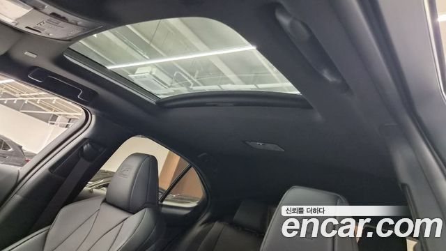 Lexus UX300h 2.0 F-Sport 2WD 2026 — фото 21