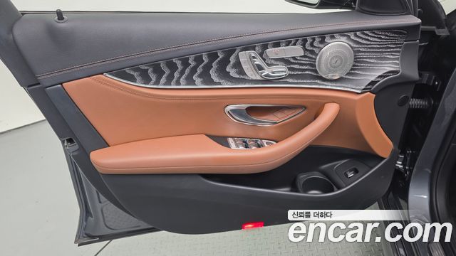 Mercedes-Benz E-Class (W213) E350 4MATIC AMG Line 2021 — фото 24