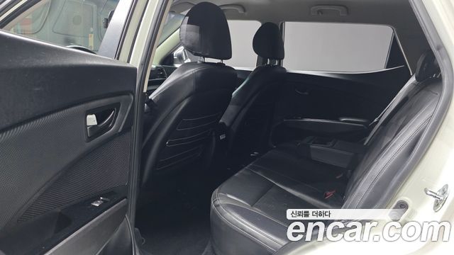 KG Mobility (SsangYong) Very New Tivoli Gasoline 1.5 2WD V3 2021 — фото 12