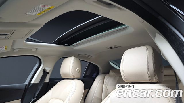 Jaguar XE 20d Prestige 2016 — фото 16