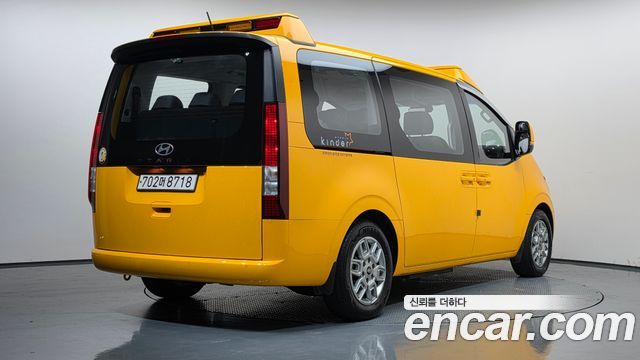 Hyundai Staria L3.5  Kinder Safety Car 11-Seater 2025 — фото 2