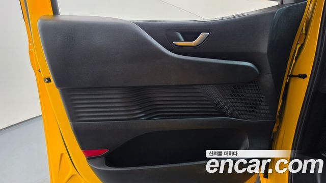 Hyundai Staria L3.5  Kinder Safety Car 11-Seater 2025 — фото 24
