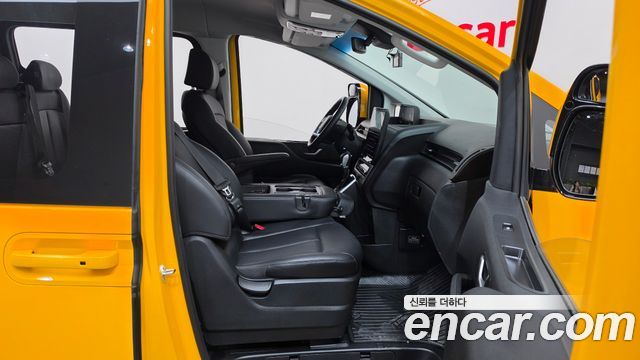 Hyundai Staria L3.5  Kinder Safety Car 11-Seater 2025 — фото 26