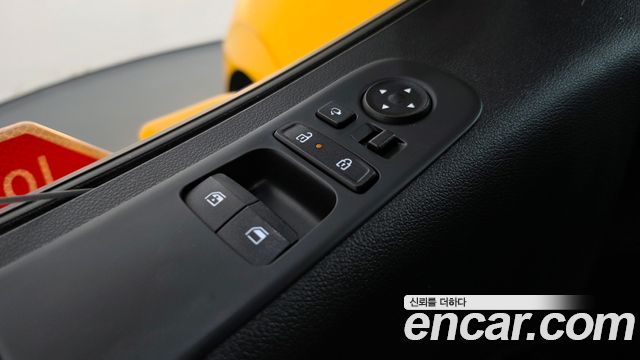 Hyundai Staria L3.5  Kinder Safety Car 11-Seater 2025 — фото 28