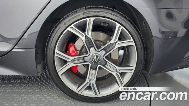 Kia Stinger 2.0 Turbo AWD Platinum 2019 — фото 21