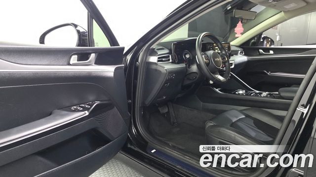 Kia K5 (III) 2.0 Trendy 2023 — фото 10