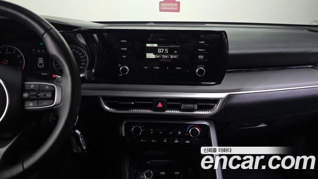 Kia K5 (III) 2.0 Trendy 2023 — фото 19