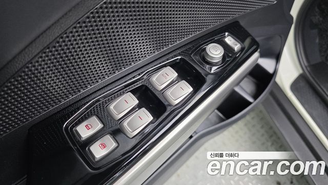 KG Mobility (SsangYong) Tivoli Diesel VX 2WD 2016 — фото 12