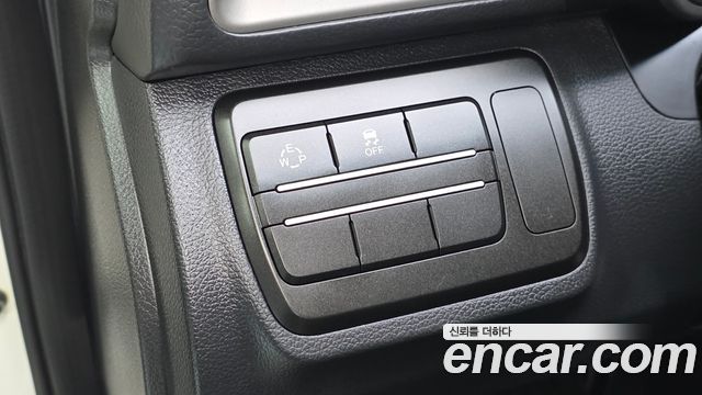 KG Mobility (SsangYong) Tivoli Diesel VX 2WD 2016 — фото 13