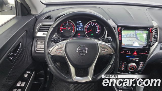 KG Mobility (SsangYong) Tivoli Diesel VX 2WD 2016 — фото 14