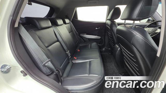 KG Mobility (SsangYong) Tivoli Diesel VX 2WD 2016 — фото 19
