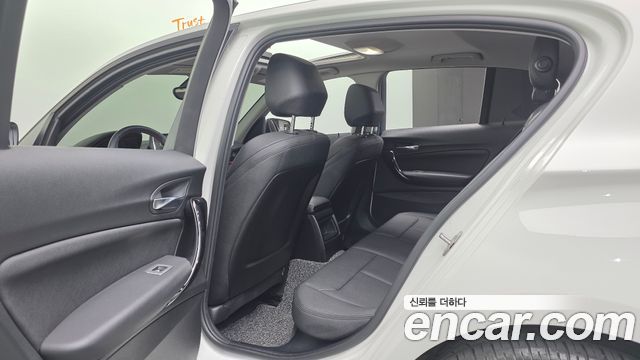 BMW 1 Series (F20) 118d Sport 5Door 2017 — фото 18