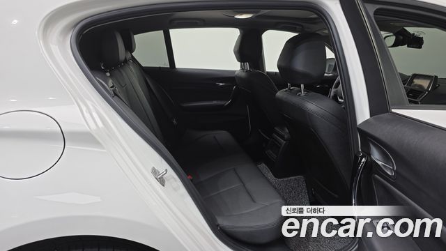 BMW 1 Series (F20) 118d Sport 5Door 2017 — фото 19