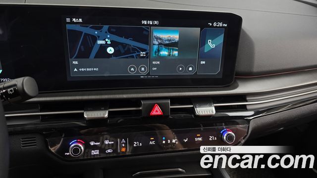 Kia Sportage (V) Gasoline 1.6 Turbo 2WD Signature 2025 — фото 13