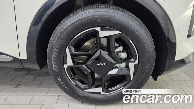 Kia Sportage (V) Gasoline 1.6 Turbo 2WD Signature 2025 — фото 21