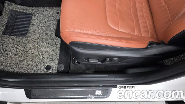 Kia Sportage (V) Gasoline 1.6 Turbo 2WD Signature 2025 — фото 31