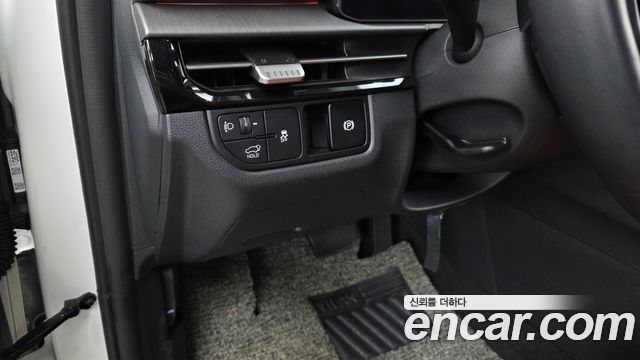 Kia Sportage (V) Gasoline 1.6 Turbo 2WD Signature 2025 — фото 33