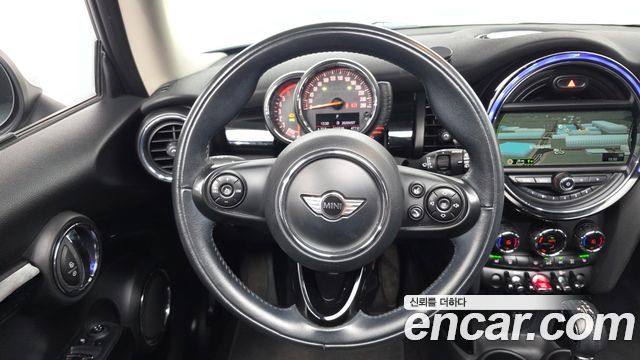 MINI Cooper D HIGH 3rd 2016 — фото 13