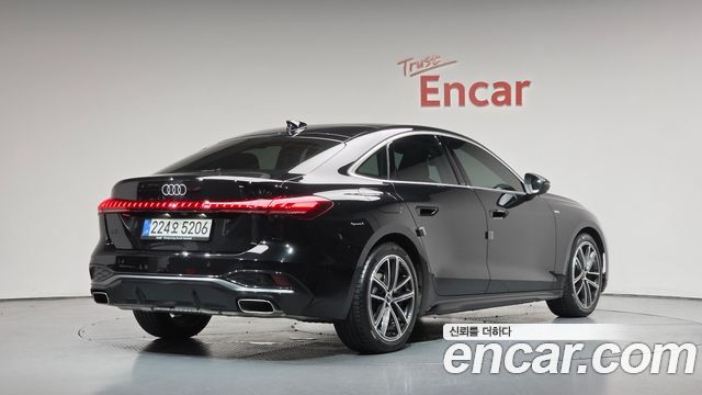 Audi A5 (B10) 40 TFSI S Line 2026 — фото 2