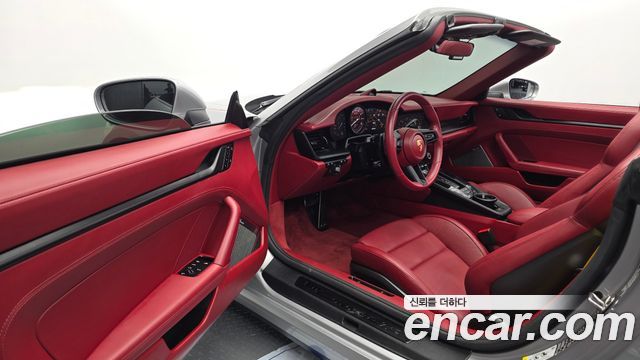 Porsche 911 (992) Carrera 4 GTS Cabriolet 2024 — фото 10