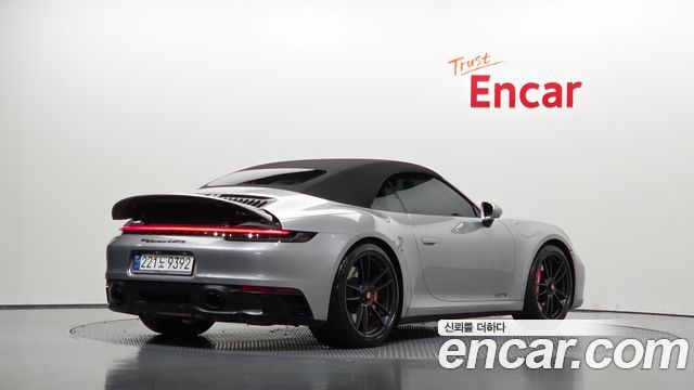 Porsche 911 (992) Carrera 4 GTS Cabriolet 2024 — фото 20
