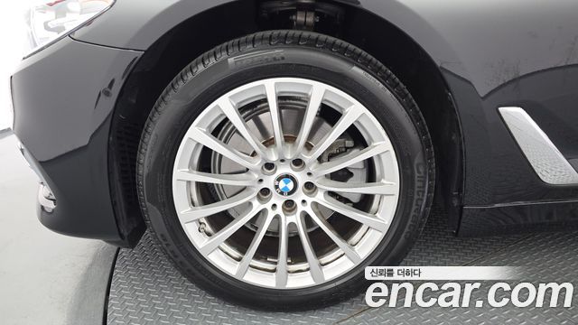 BMW 5 Series (G30) 520i Luxury 2020 — фото 5