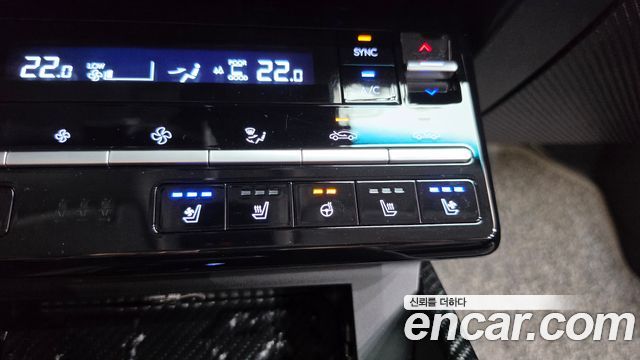 Hyundai Grandeur (GN7) 3.5 LPG 2WD (Taxi) Deluxe 2023 — фото 16