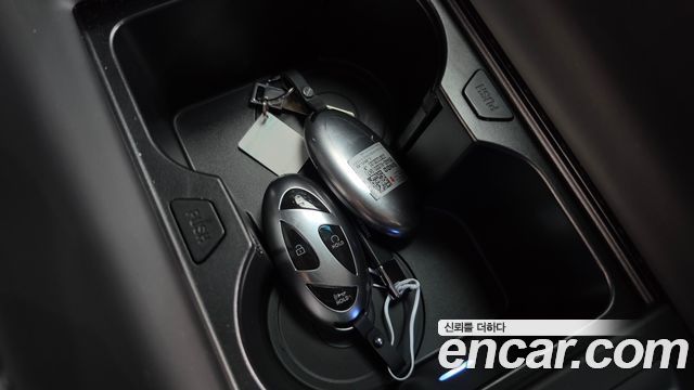 Hyundai Grandeur (GN7) 3.5 LPG 2WD (Taxi) Deluxe 2023 — фото 21