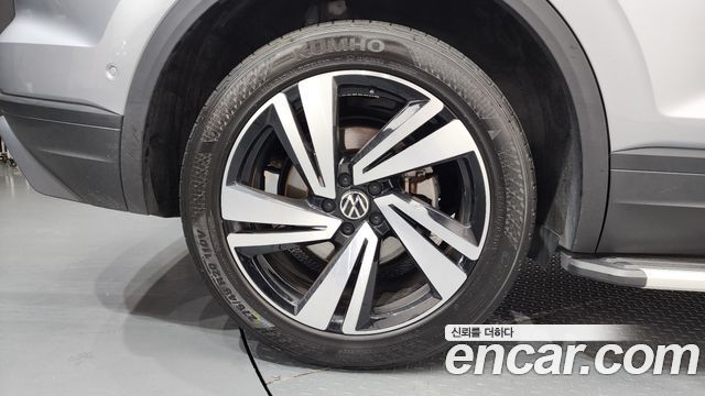 Volkswagen Touareg (III) 3.0 TDI Premium 2021 — фото 5