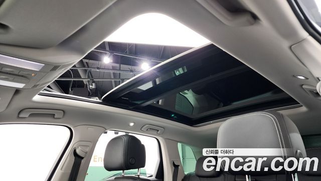 Volkswagen Touareg (III) 3.0 TDI Premium 2021 — фото 17