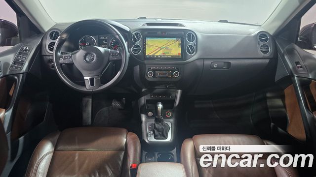 Volkswagen Tiguan 2.0 TDI  Premium 5N 2015 — фото 7