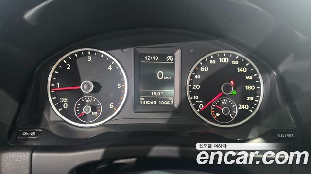 Volkswagen Tiguan 2.0 TDI  Premium 5N 2015 — фото 8
