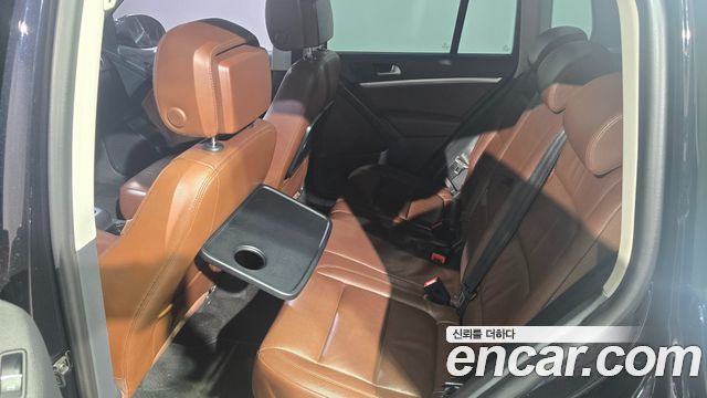 Volkswagen Tiguan 2.0 TDI  Premium 5N 2015 — фото 15