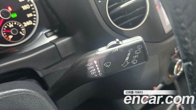 Volkswagen Tiguan 2.0 TDI  Premium 5N 2015 — фото 21