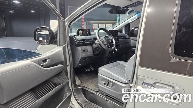 Hyundai Staria L3.5 Lounge 9-Seater Inspiration 2023 — фото 10