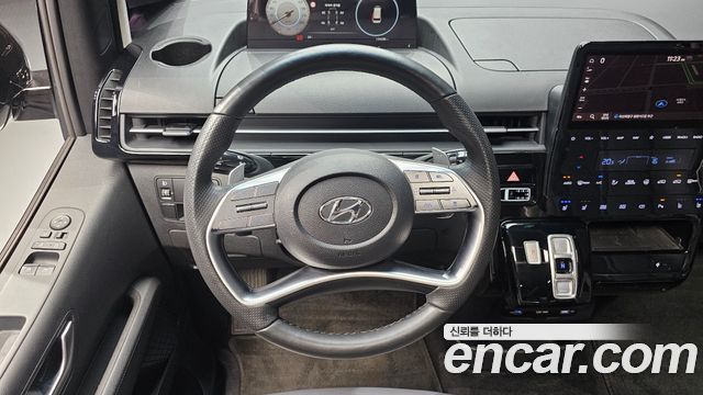 Hyundai Staria L3.5 Lounge 9-Seater Inspiration 2023 — фото 13