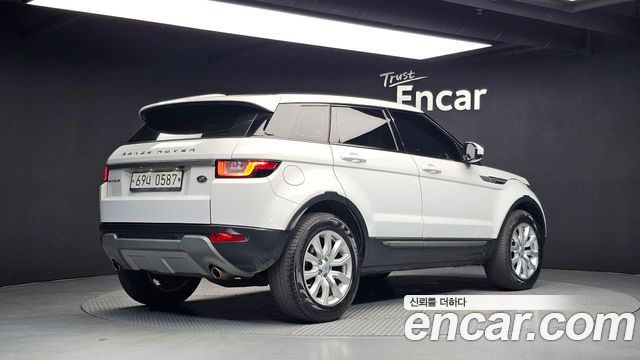 Land Rover Range Rover Evoque 2.0 TD4 SE 2016 — фото 2