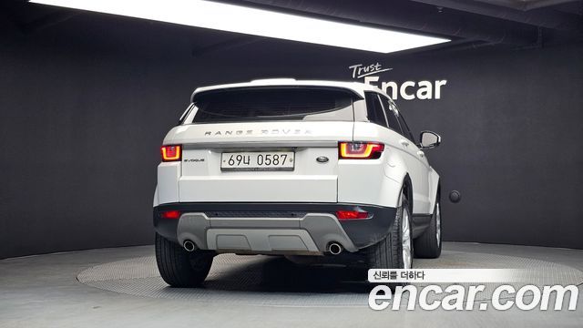 Land Rover Range Rover Evoque 2.0 TD4 SE 2016 — фото 4