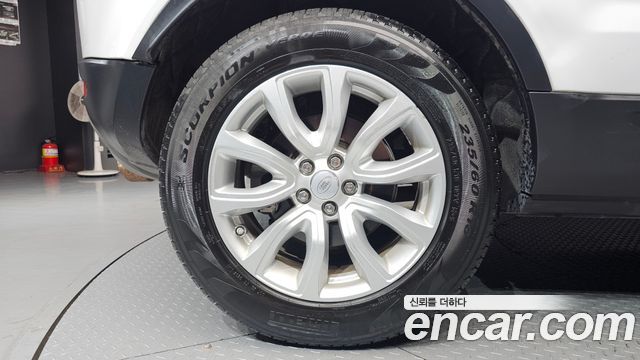 Land Rover Range Rover Evoque 2.0 TD4 SE 2016 — фото 5