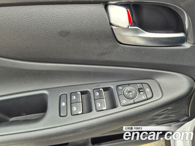 Hyundai Santa Fe Gasoline 2.5T 2WD Exclusive 2022 — фото 7