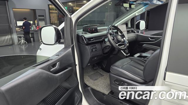 Hyundai Staria HEV 1.6 Cargo 5-Seater Modern 2025 — фото 10